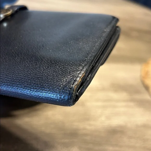 108. CHANEL Black Leather CoCo Button Wallet-COA - Picture 6 of 16